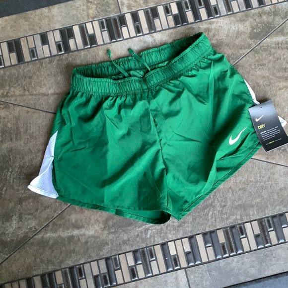 NIKE Women’s running shorts with Dri-Fit Technolog - Picture 3 of 15